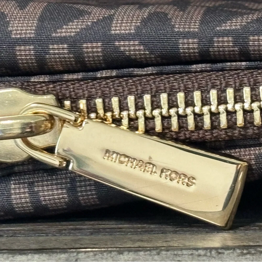 Michael Kors Georgia Large Nylon Tote Bag - Picture 11 of 16